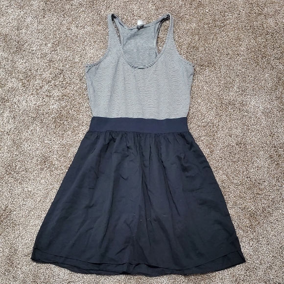 Women's Small Dress - Picture 1 of 8